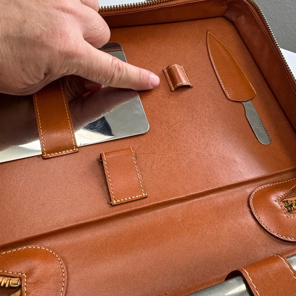 Vintage Top Grain Geniune Cowhide Leather Travel Grooming Set Kit USA